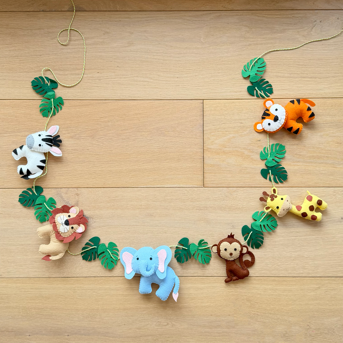 Jungle Garland