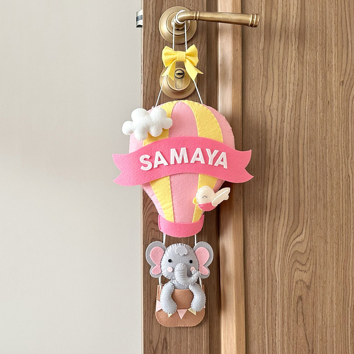 Balloon Name Hanging